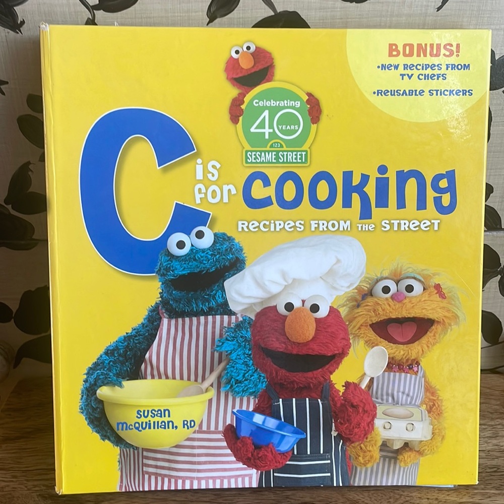 💛SESAME STREET C is for Cooking Book